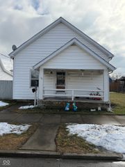 733 2nd Street, Shelbyville, IN 46176