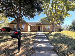 2401 Will Street, Brenham, TX 77833