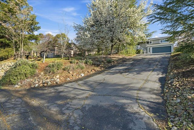 3691 Hampton Ln, Cameron Park, CA 95682