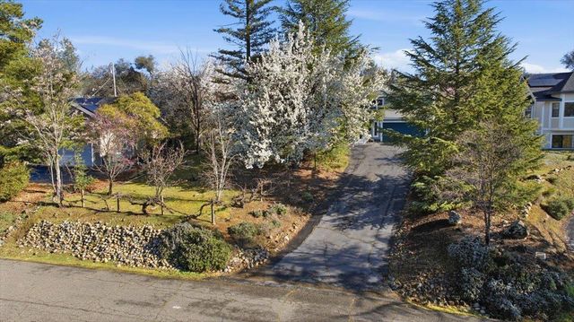 3691 Hampton Ln, Cameron Park, CA 95682