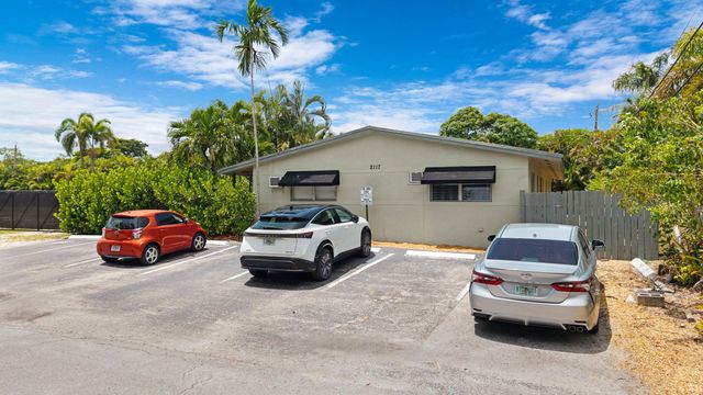 2117 NE 14TH Avenue 1-4, Wilton Manors, FL 33305
