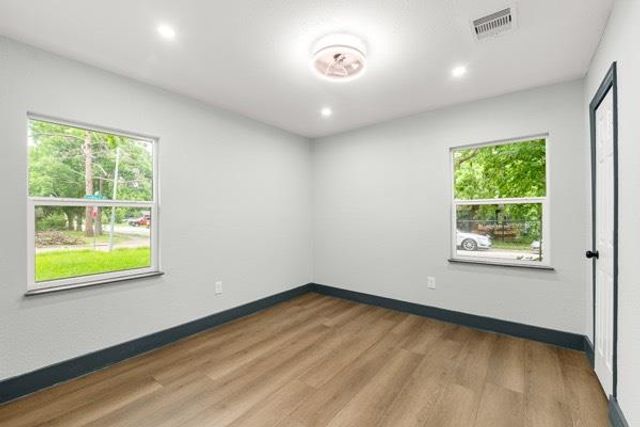 6058 Lyndhurst Drive, Houston, TX 77033