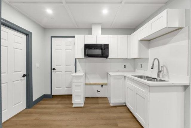 6058 Lyndhurst Drive, Houston, TX 77033