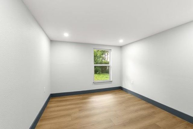 6058 Lyndhurst Drive, Houston, TX 77033