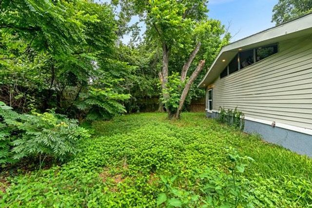 6058 Lyndhurst Drive, Houston, TX 77033