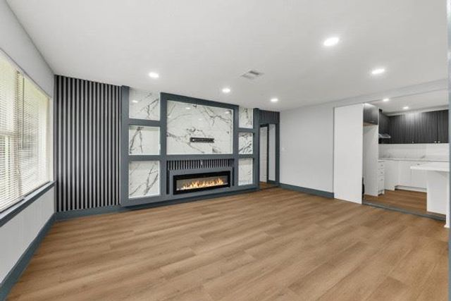 6058 Lyndhurst Drive, Houston, TX 77033