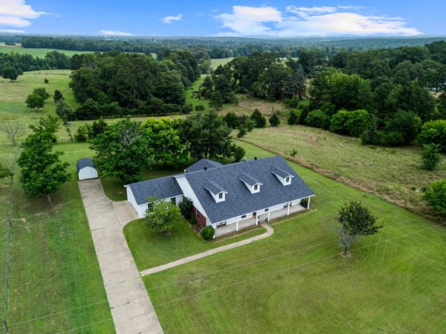 1831 Scarlet Oak, Gilmer, TX 75645
