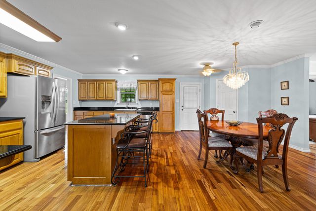 1831 Scarlet Oak, Gilmer, TX 75645