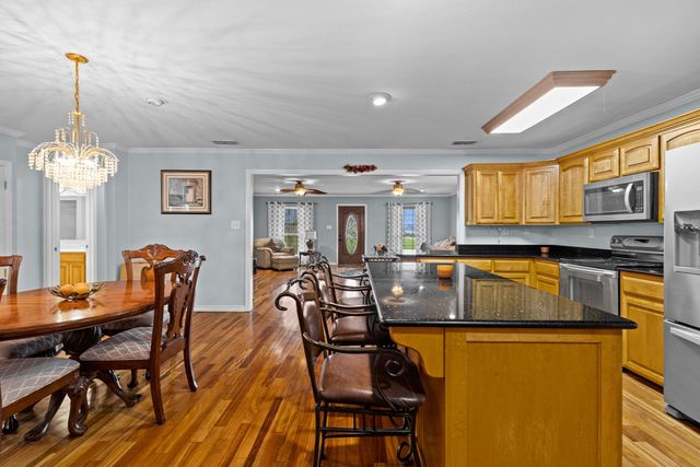 1831 Scarlet Oak, Gilmer, TX 75645