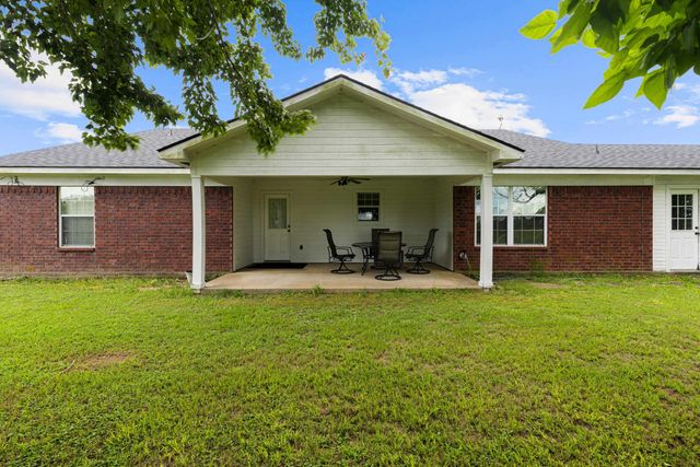 1831 Scarlet Oak, Gilmer, TX 75645