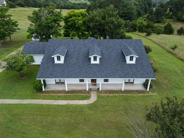 1831 Scarlet Oak, Gilmer, TX 75645