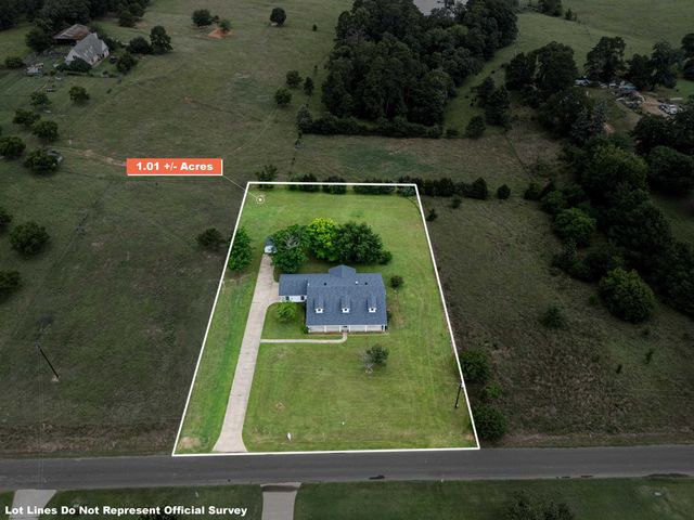 1831 Scarlet Oak, Gilmer, TX 75645