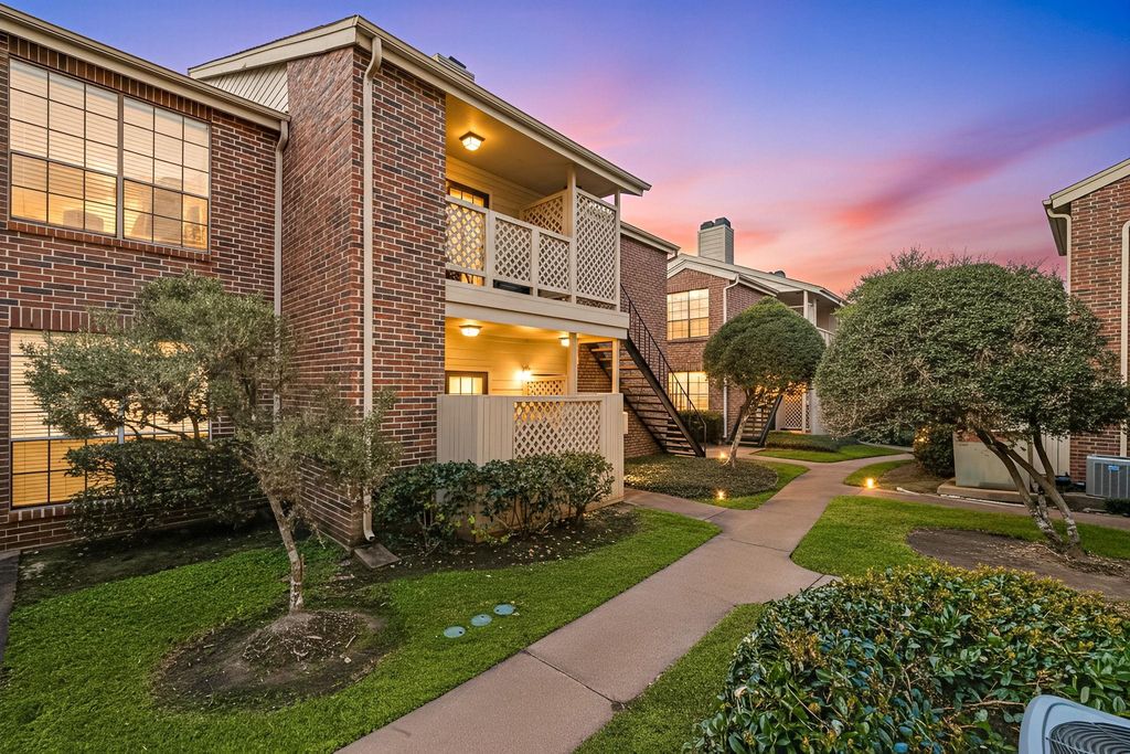 2121 El Paseo Street 1200, Houston, TX 77054