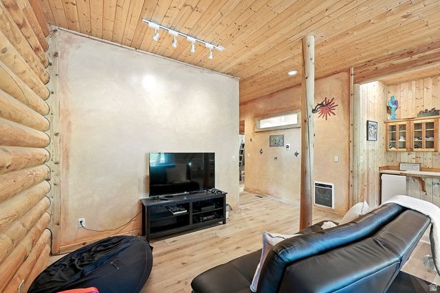 433 EAGLES ROOST, Brian Head, UT 84719