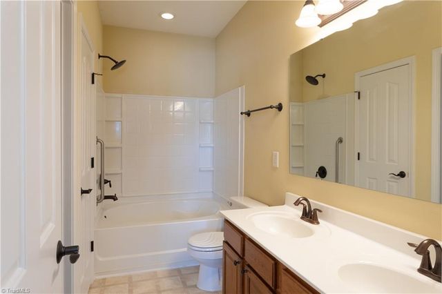 110 Crane Creek Way, Lexington, NC 27295