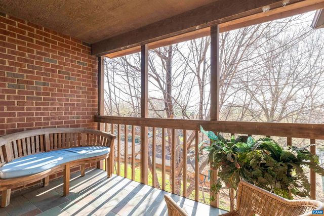 134 Turtle Creek Rd Apt 10, Charlottesville, VA 22901