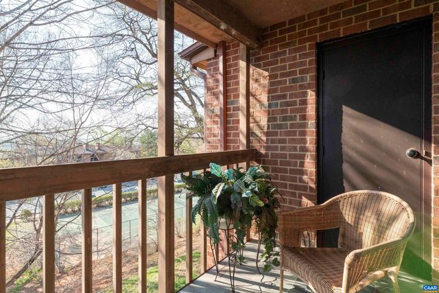 134 Turtle Creek Rd Apt 10, Charlottesville, VA 22901