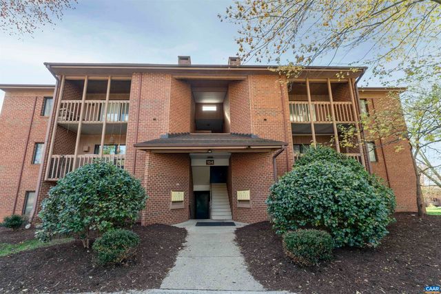 134 Turtle Creek Rd Apt 10, Charlottesville, VA 22901