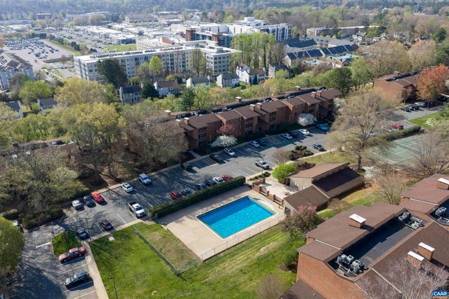 134 Turtle Creek Rd Apt 10, Charlottesville, VA 22901