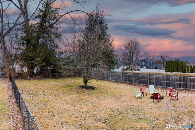 25 Woodlawn Avenue, Enfield, CT 06082