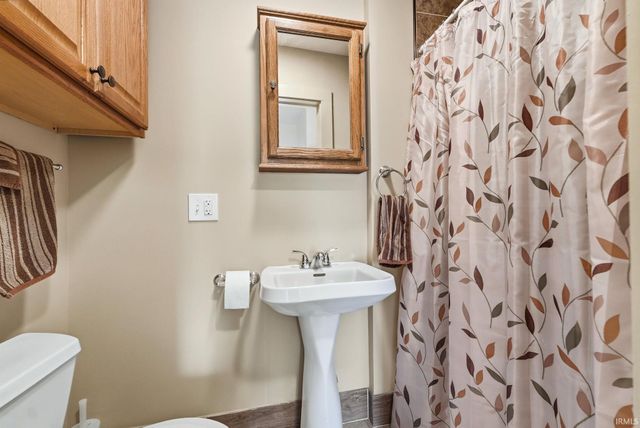 801 S Jackson Street, Auburn, IN 46706