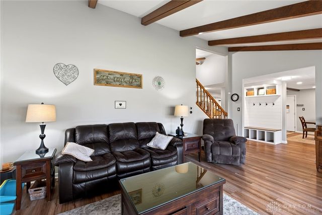 2292 Ivy Crest Drive, Bellbrook, OH 45305