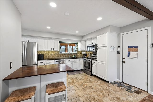 2292 Ivy Crest Drive, Bellbrook, OH 45305