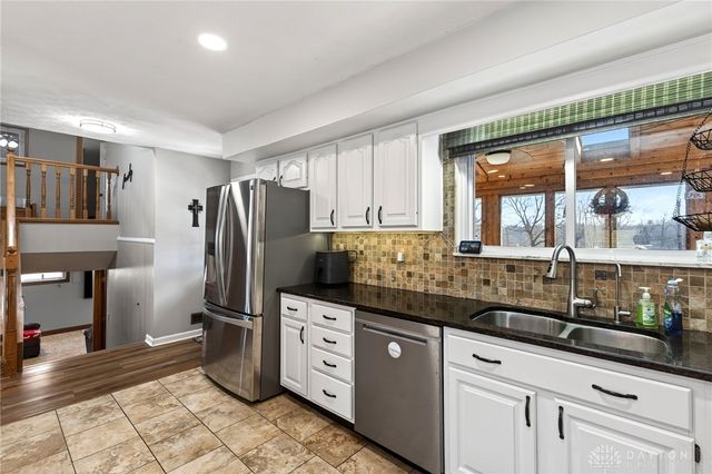 2292 Ivy Crest Drive, Bellbrook, OH 45305