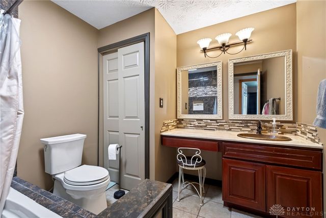 2292 Ivy Crest Drive, Bellbrook, OH 45305