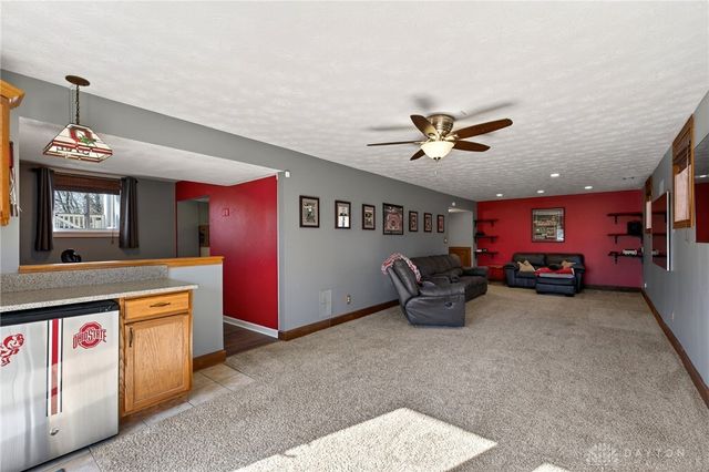 2292 Ivy Crest Drive, Bellbrook, OH 45305