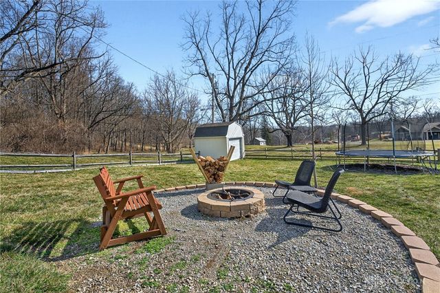 2292 Ivy Crest Drive, Bellbrook, OH 45305