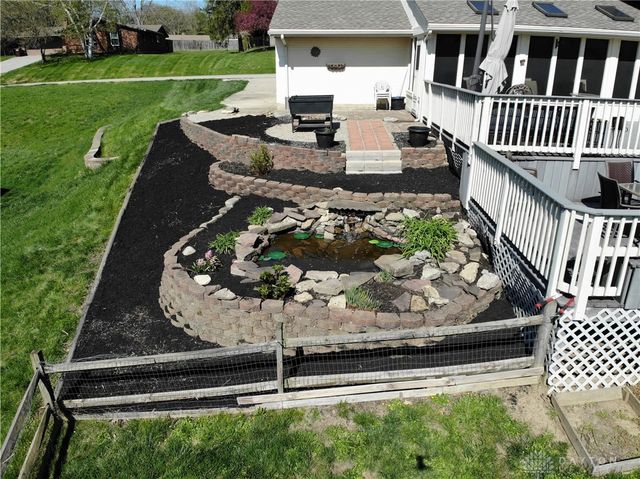 2292 Ivy Crest Drive, Bellbrook, OH 45305