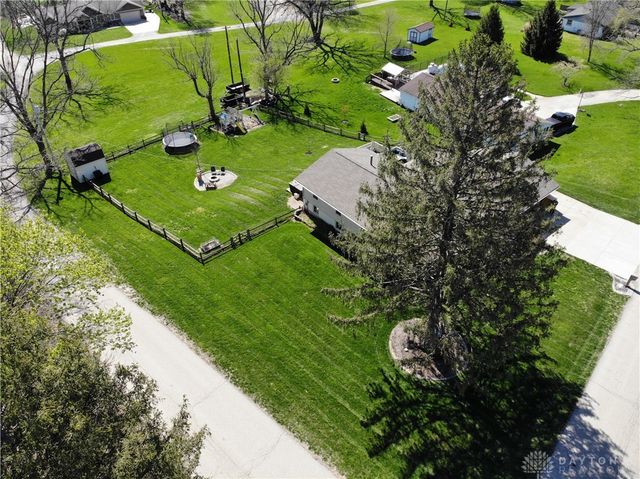 2292 Ivy Crest Drive, Bellbrook, OH 45305