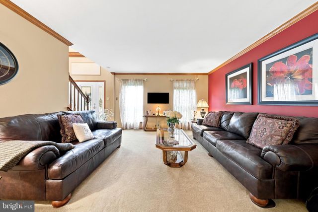6 DRESSAGE DR, Sewell, NJ 08080
