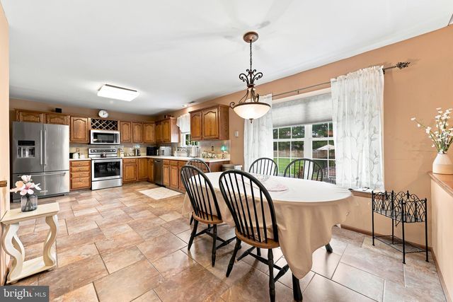 6 DRESSAGE DR, Sewell, NJ 08080