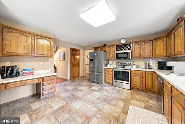 6 DRESSAGE DR, Sewell, NJ 08080