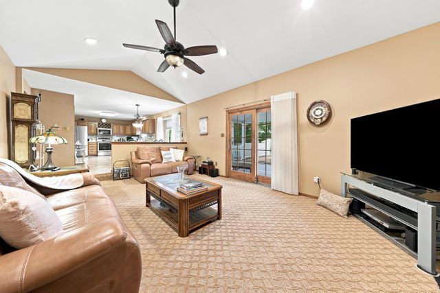 6 DRESSAGE DR, Sewell, NJ 08080