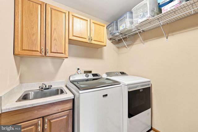 6 DRESSAGE DR, Sewell, NJ 08080
