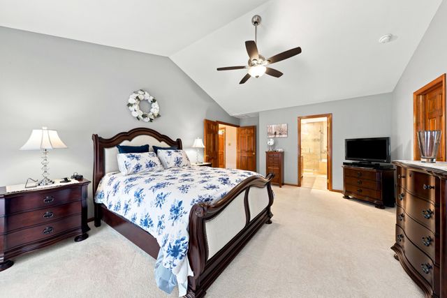6 DRESSAGE DR, Sewell, NJ 08080
