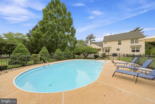 6 DRESSAGE DR, Sewell, NJ 08080