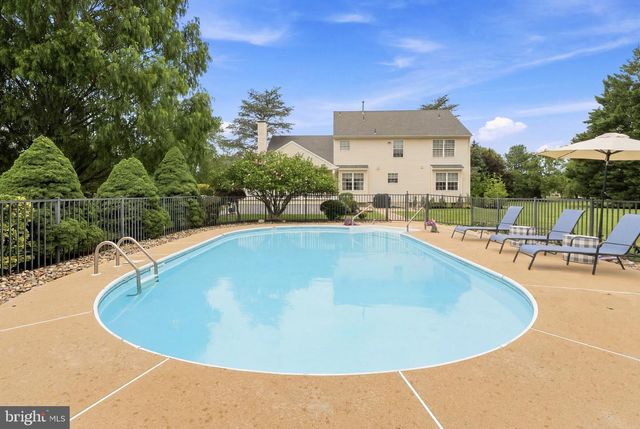 6 DRESSAGE DR, Sewell, NJ 08080