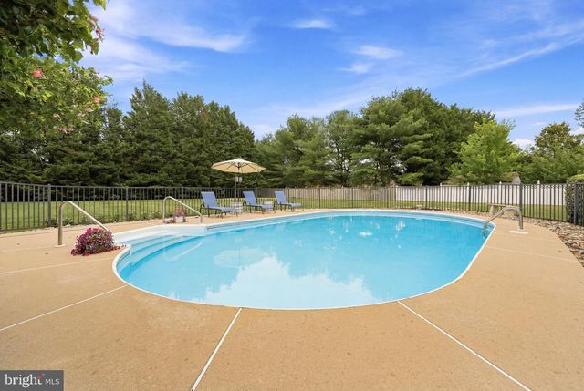 6 DRESSAGE DR, Sewell, NJ 08080
