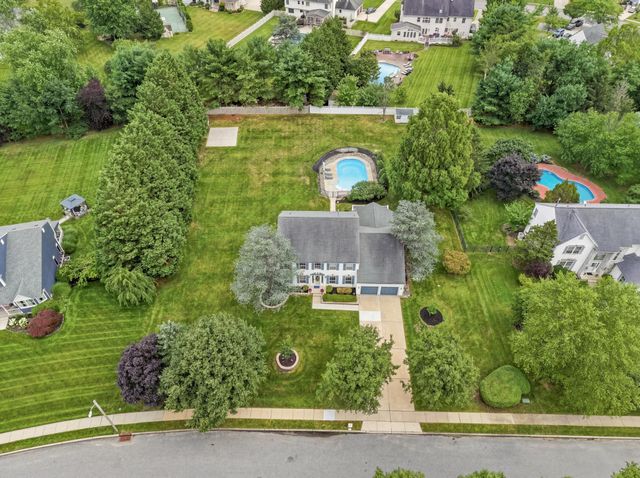 6 DRESSAGE DR, Sewell, NJ 08080