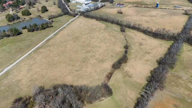 2041 Trilogy Ln, Mount Pleasant, TN 38474