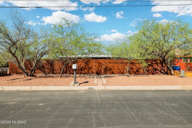 3003 N Flanwill Boulevard, Tucson, AZ 85716