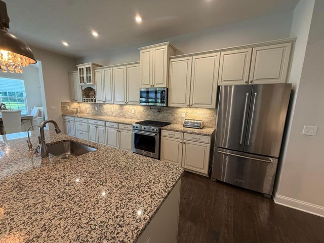 7712 Paradisio Drive, Galena, OH 43021