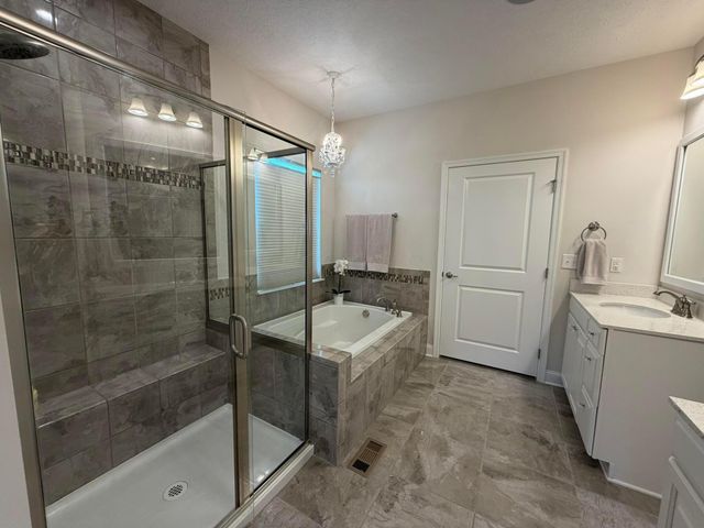 7712 Paradisio Drive, Galena, OH 43021