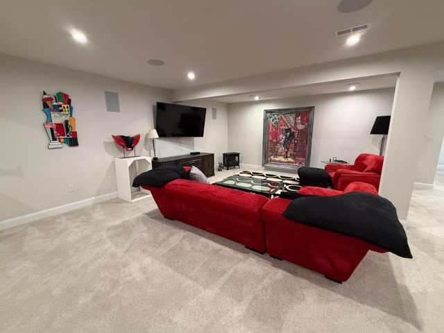 7712 Paradisio Drive, Galena, OH 43021