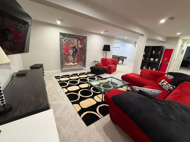 7712 Paradisio Drive, Galena, OH 43021