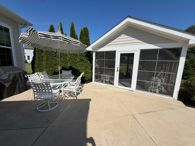 7712 Paradisio Drive, Galena, OH 43021